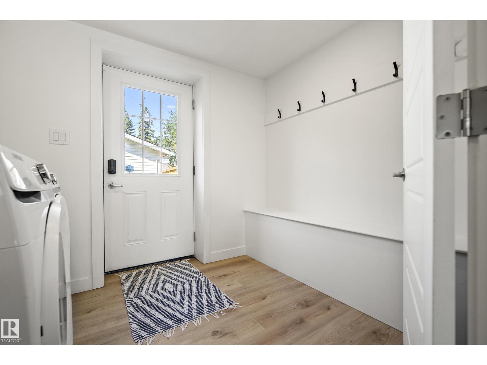 14616 88 AV NW - 38