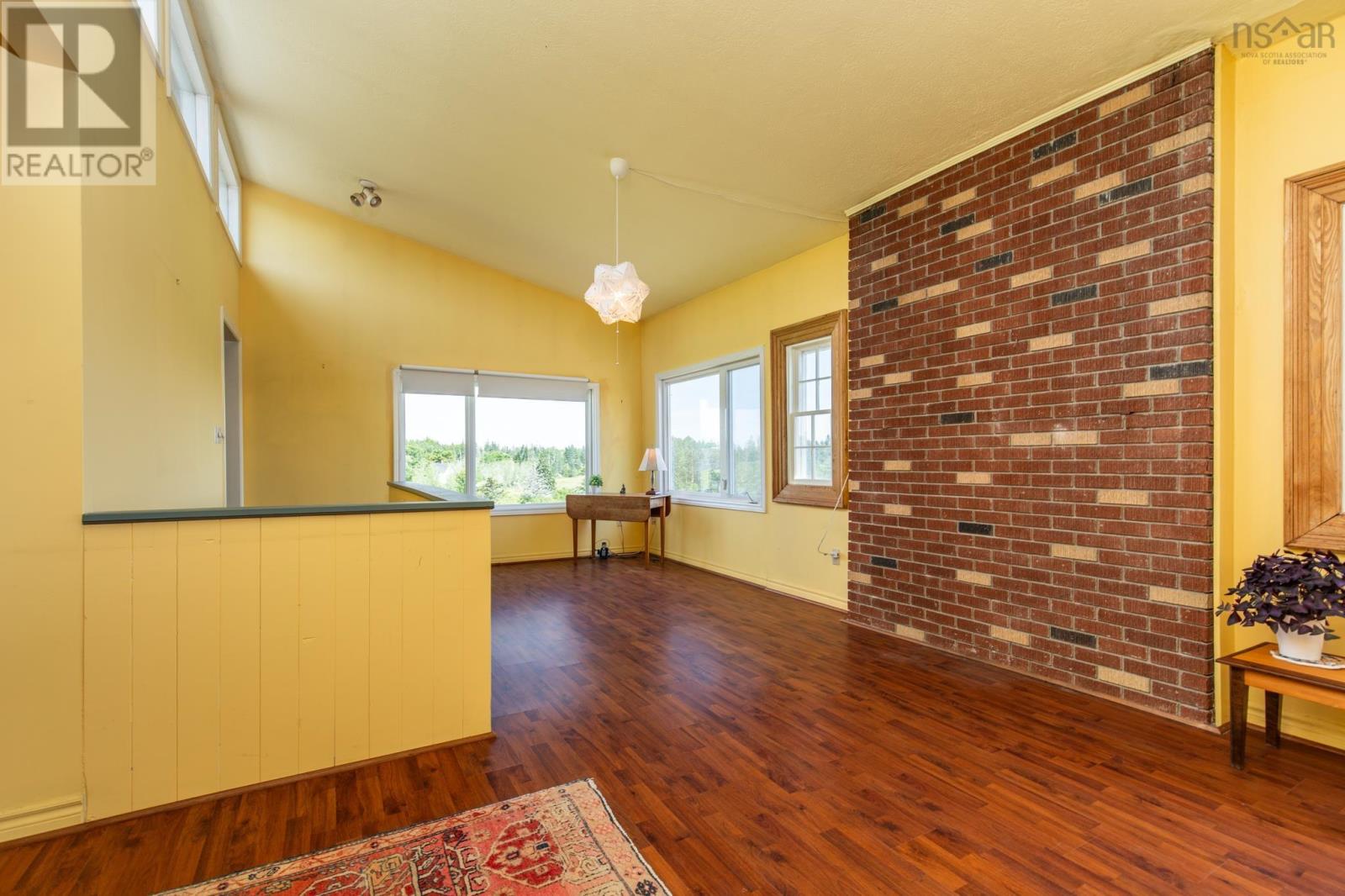 845 Lakeside Road - 10