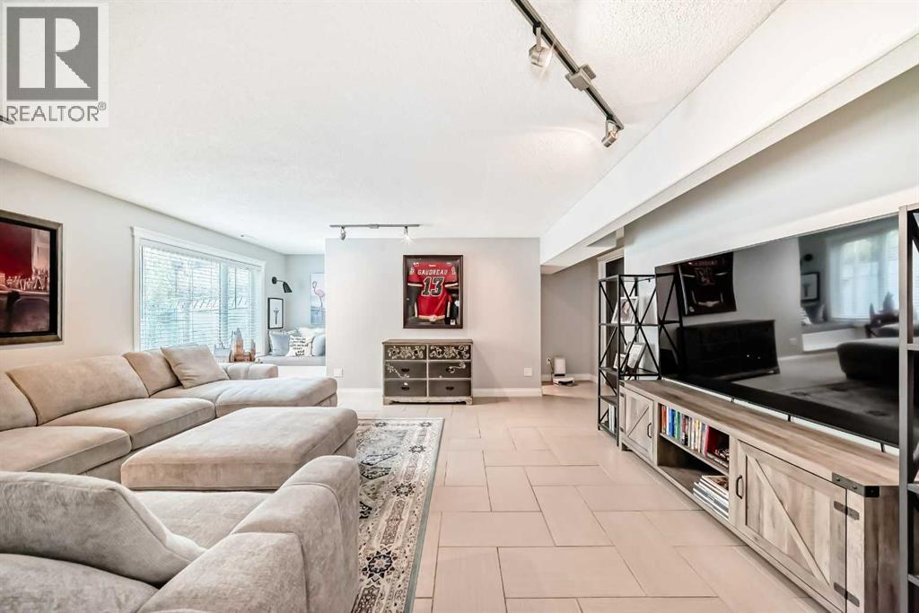 260 Westchester Way - 32