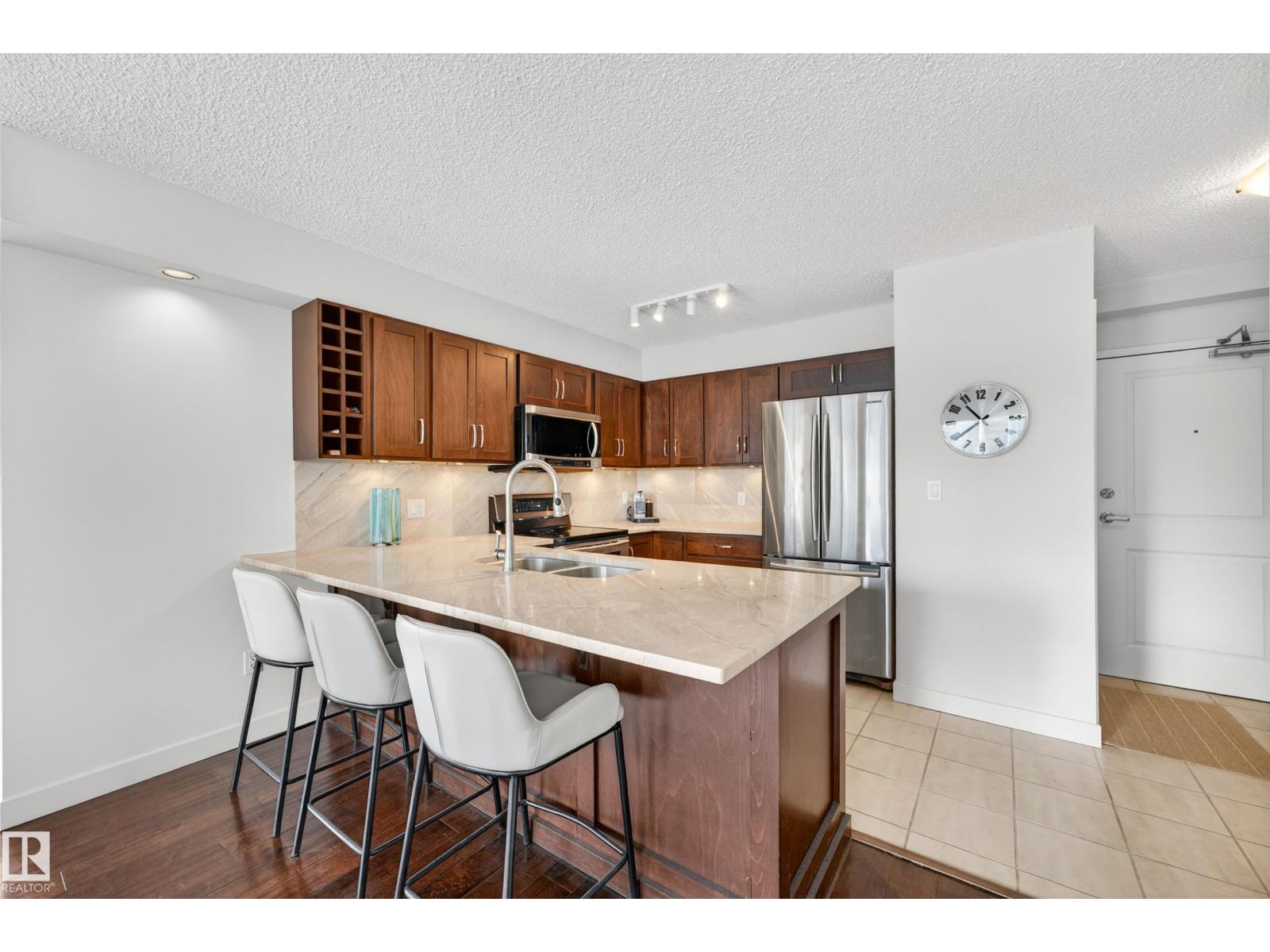 #1701 10180 104 ST NW - 12