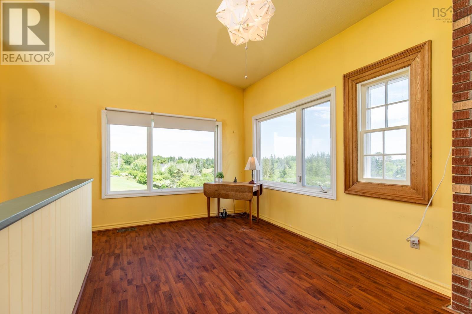 845 Lakeside Road - 11