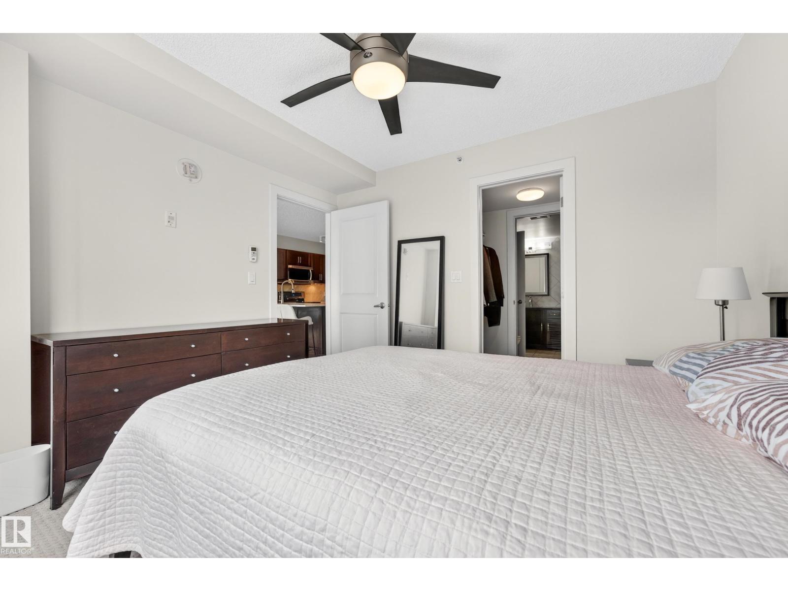 #1701 10180 104 ST NW - 22