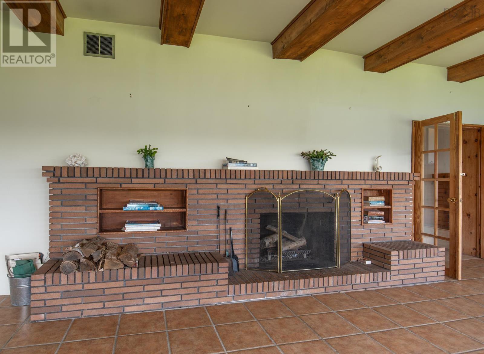 845 Lakeside Road - 34