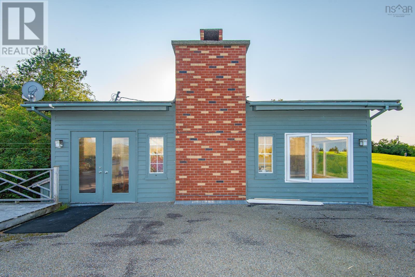 845 Lakeside Road - 5