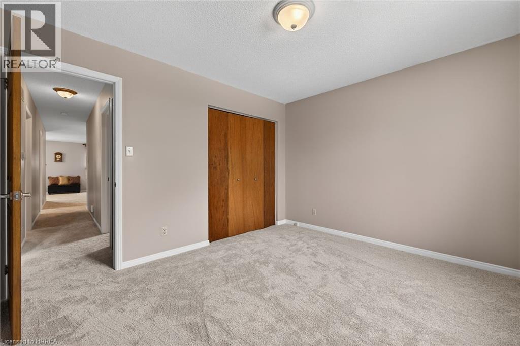 104 VISCOUNT Road - 25