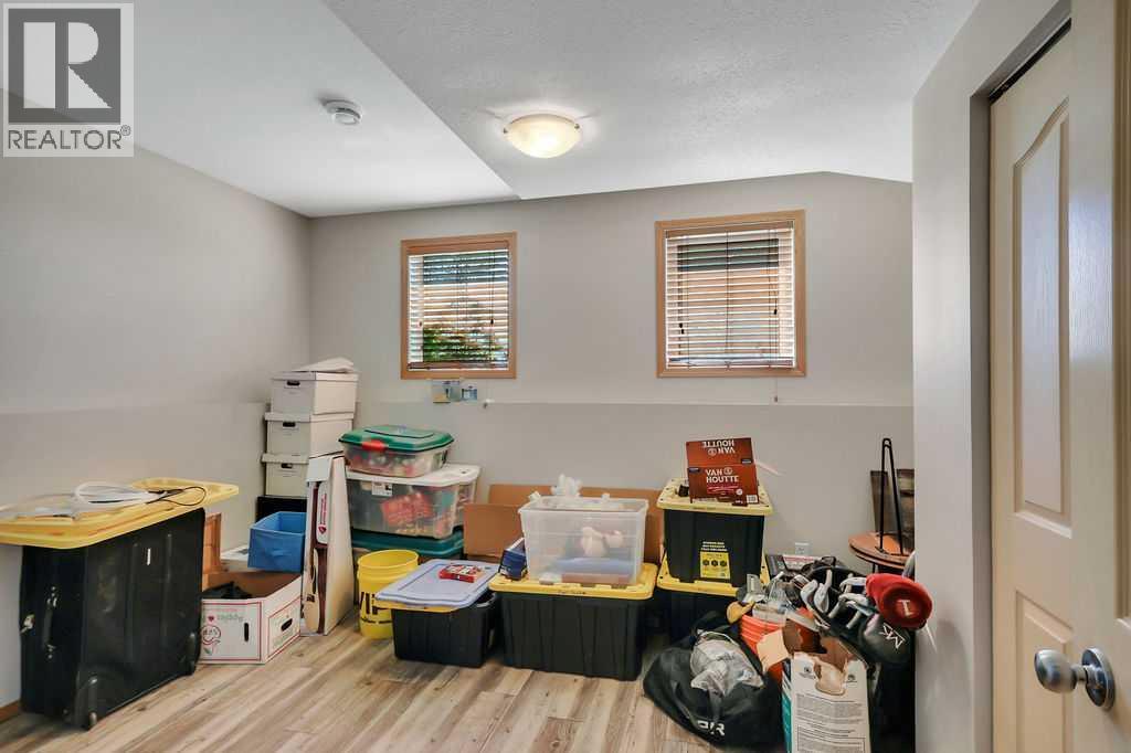 23 Jacobs Close - 23
