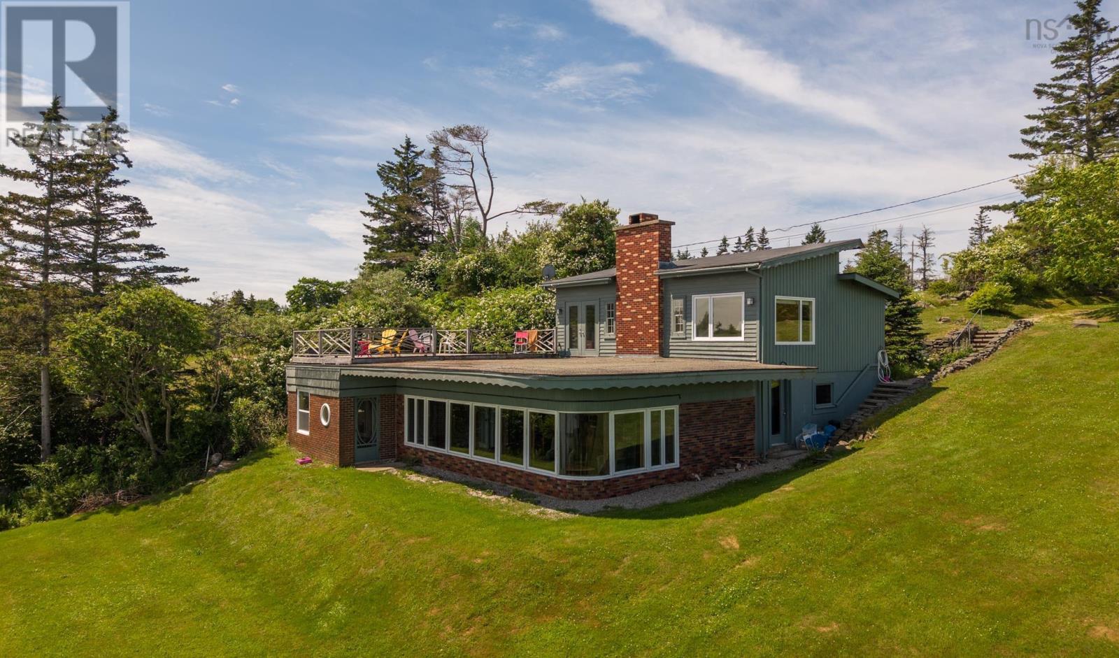845 Lakeside Road - 4