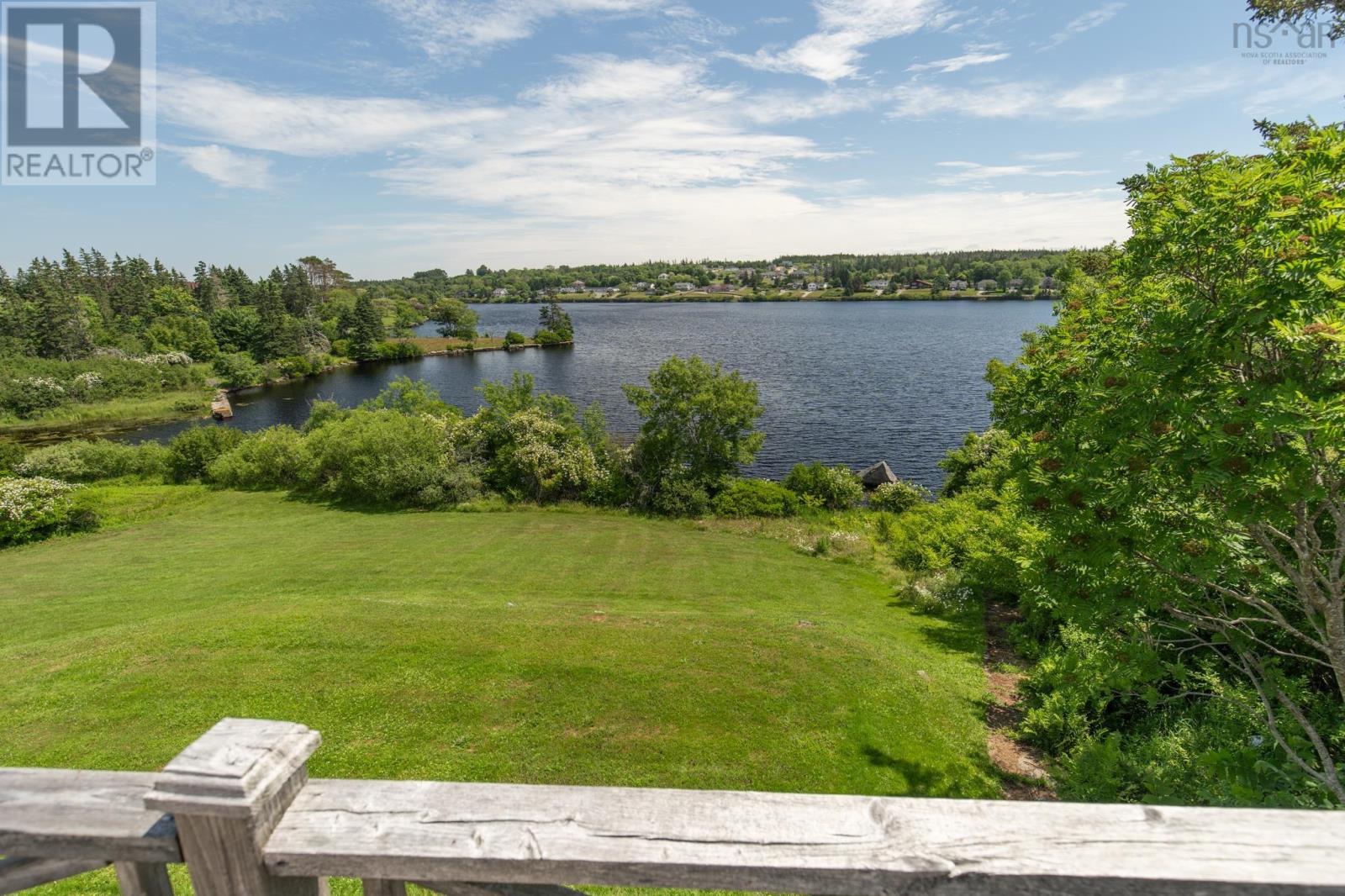 845 Lakeside Road - 42