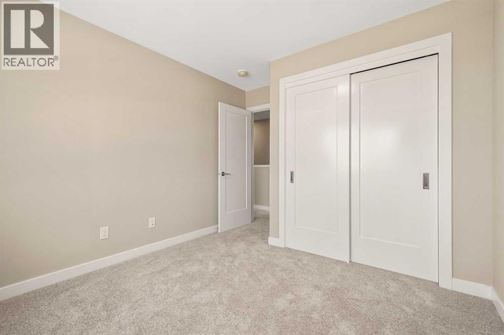 329 Flare Avenue SW - 17