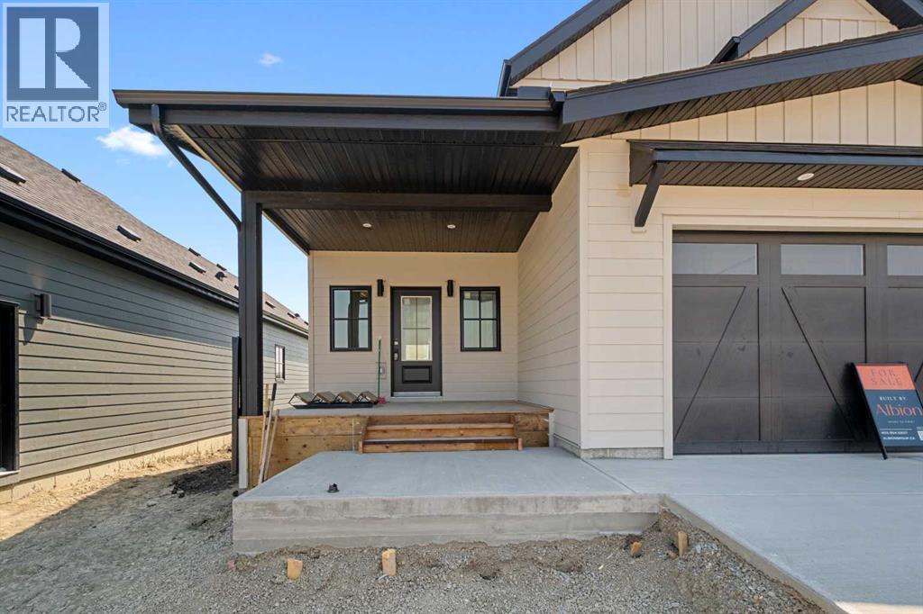 329 Flare Avenue SW - 3