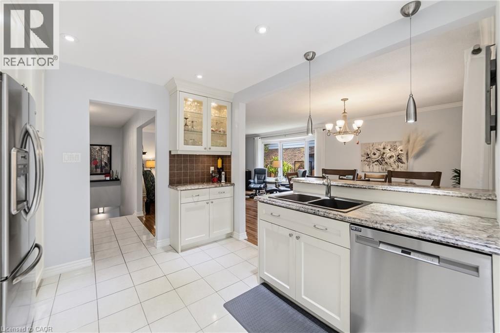 1 BANBURRY Crescent - Image 8