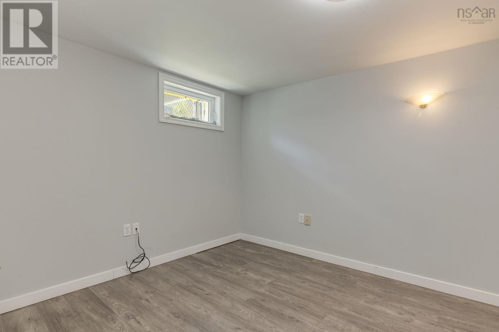 6975 Ward Avenue Avenue - 43