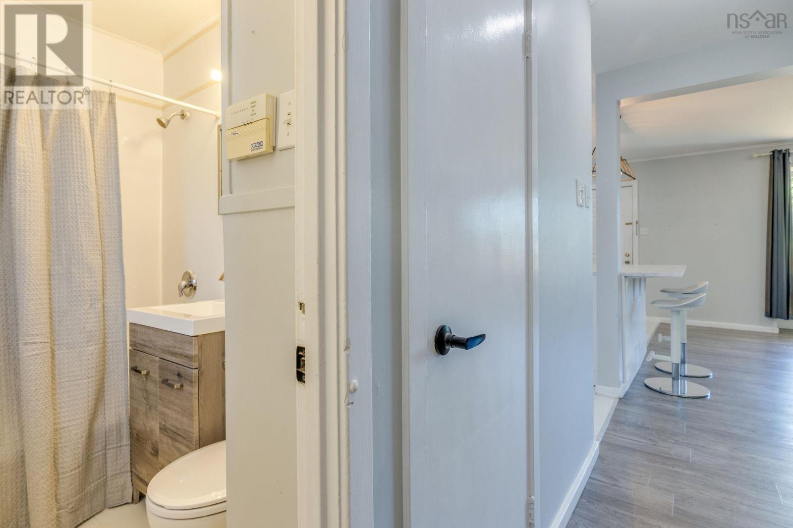 6975 Ward Avenue Avenue - 6