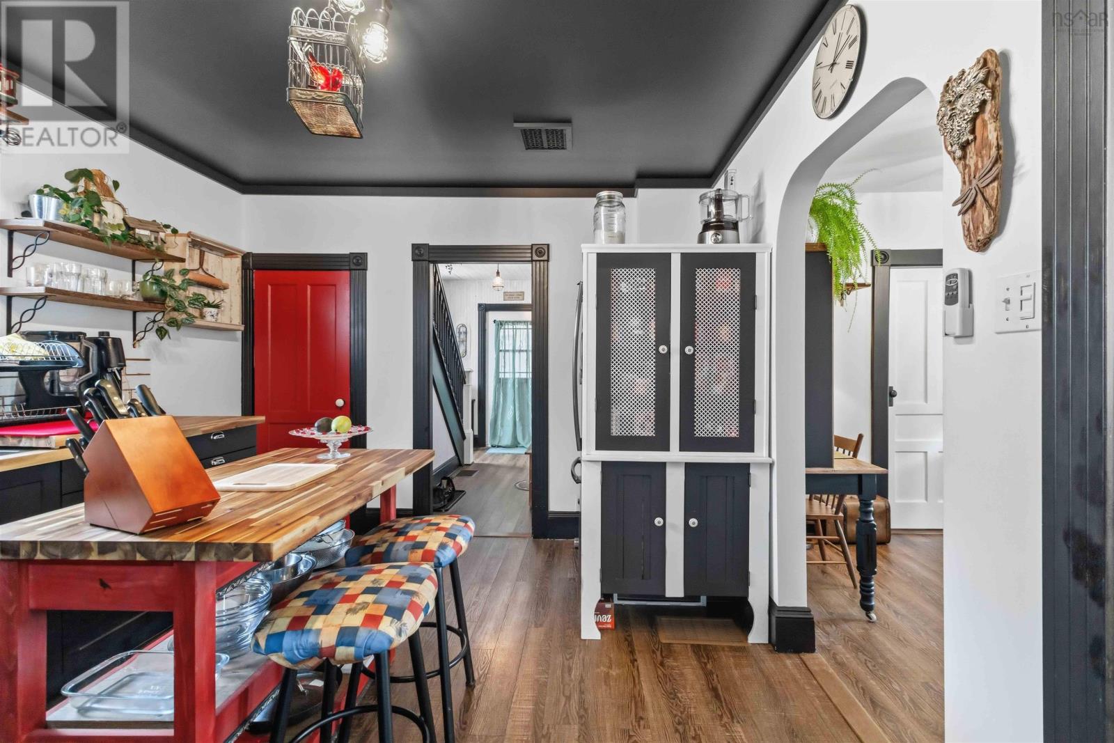 937 King Street - 13
