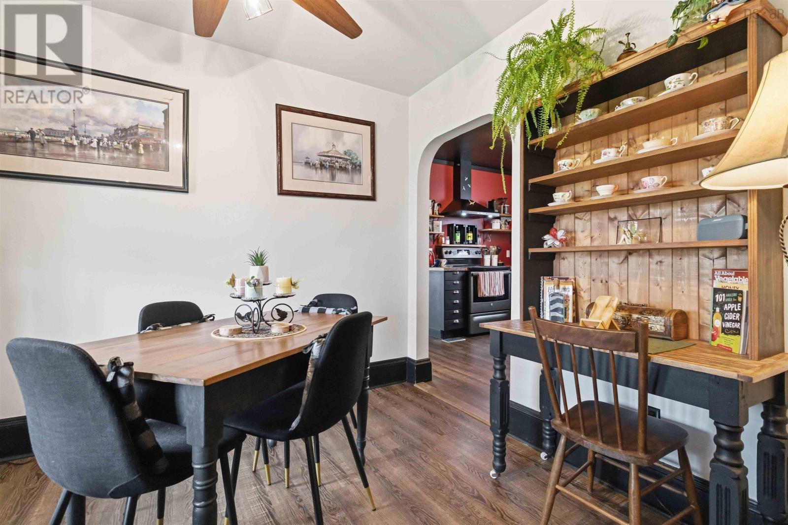 937 King Street - 16