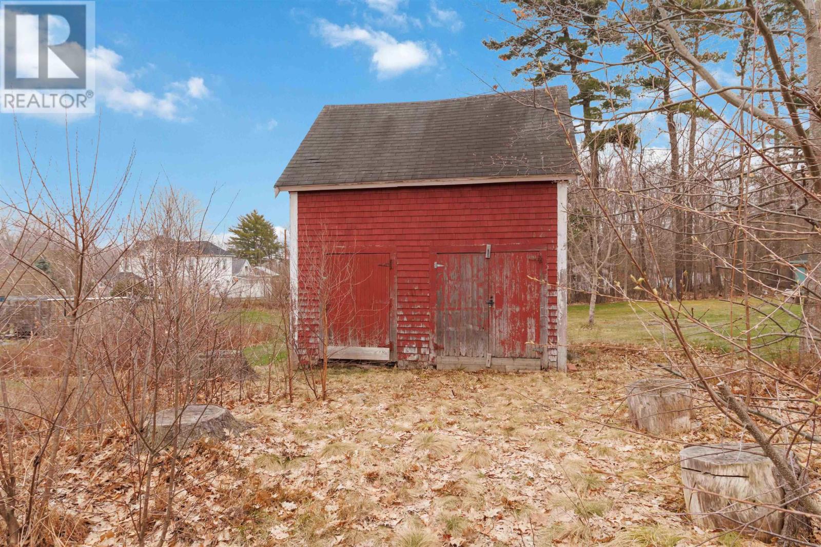 937 King Street - 36