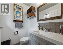5830 6 Highway, Lavington, BC V1B3E1 Photo 27