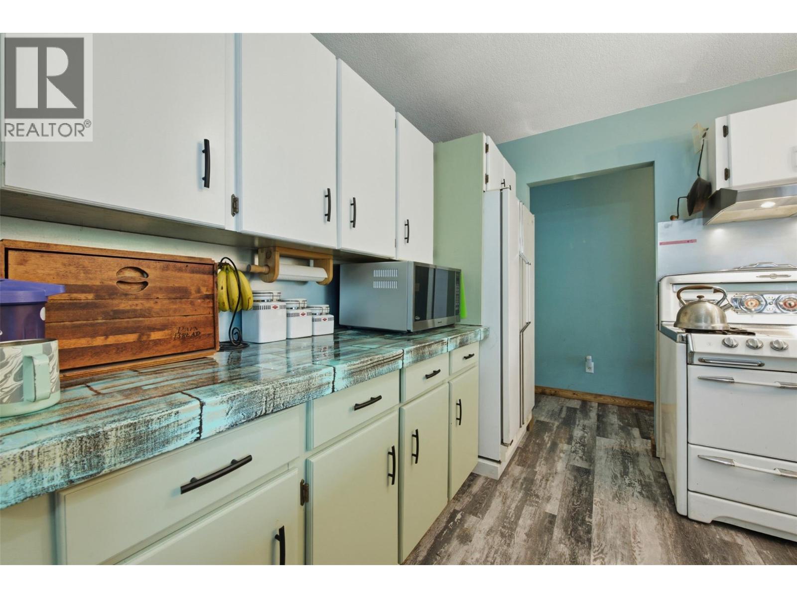 5830 6 Highway - 18
