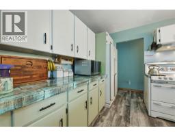 5830 6 Highway, Lavington, BC V1B3E1 Photo 18