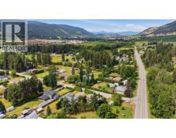 Primary Bedroom - 5830 6 Highway, Lavington, BC V1B3E1 Photo 10