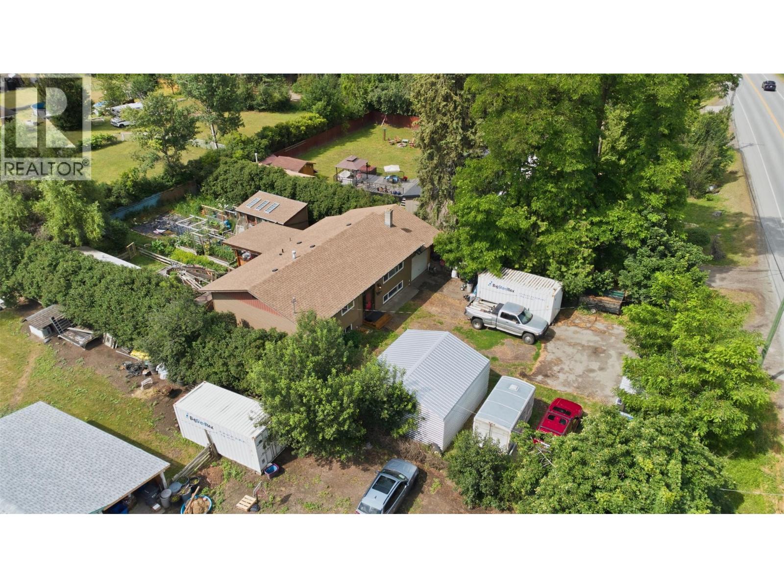5830 6 Highway - 5