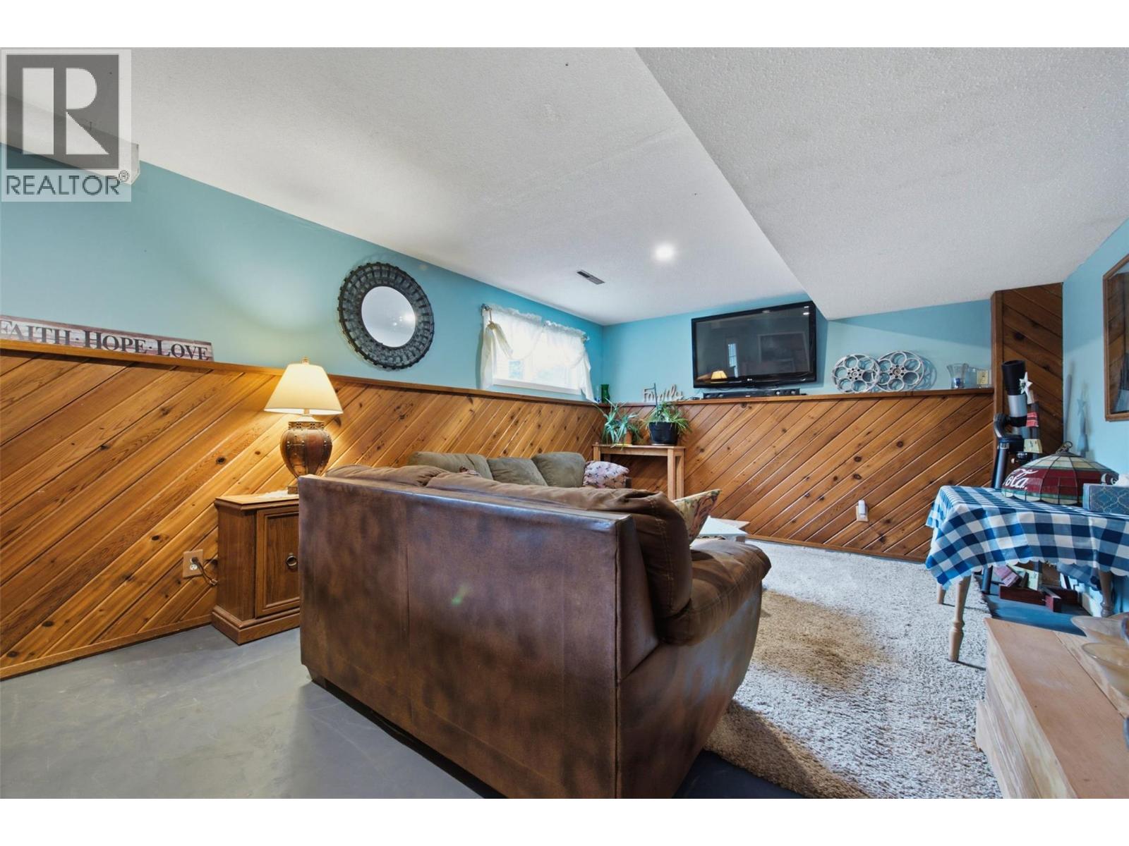 5830 6 Highway - 29