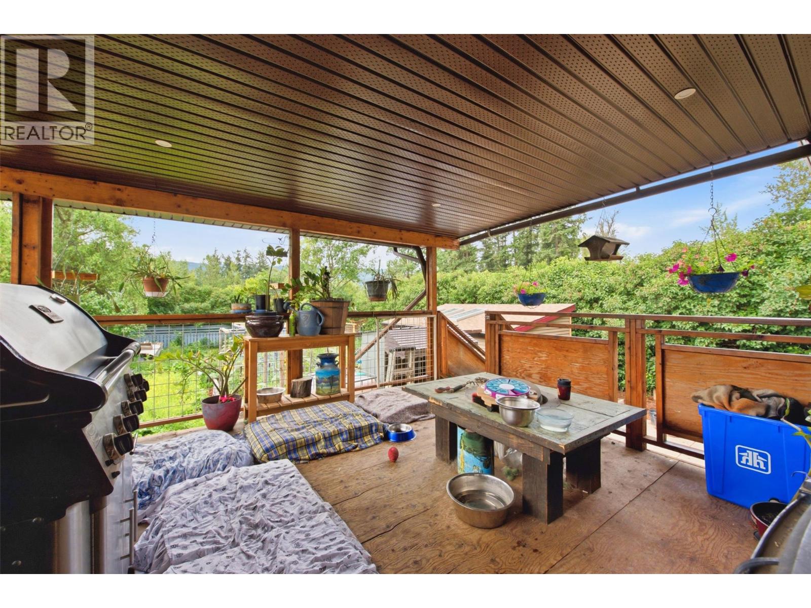 5830 6 Highway - 22