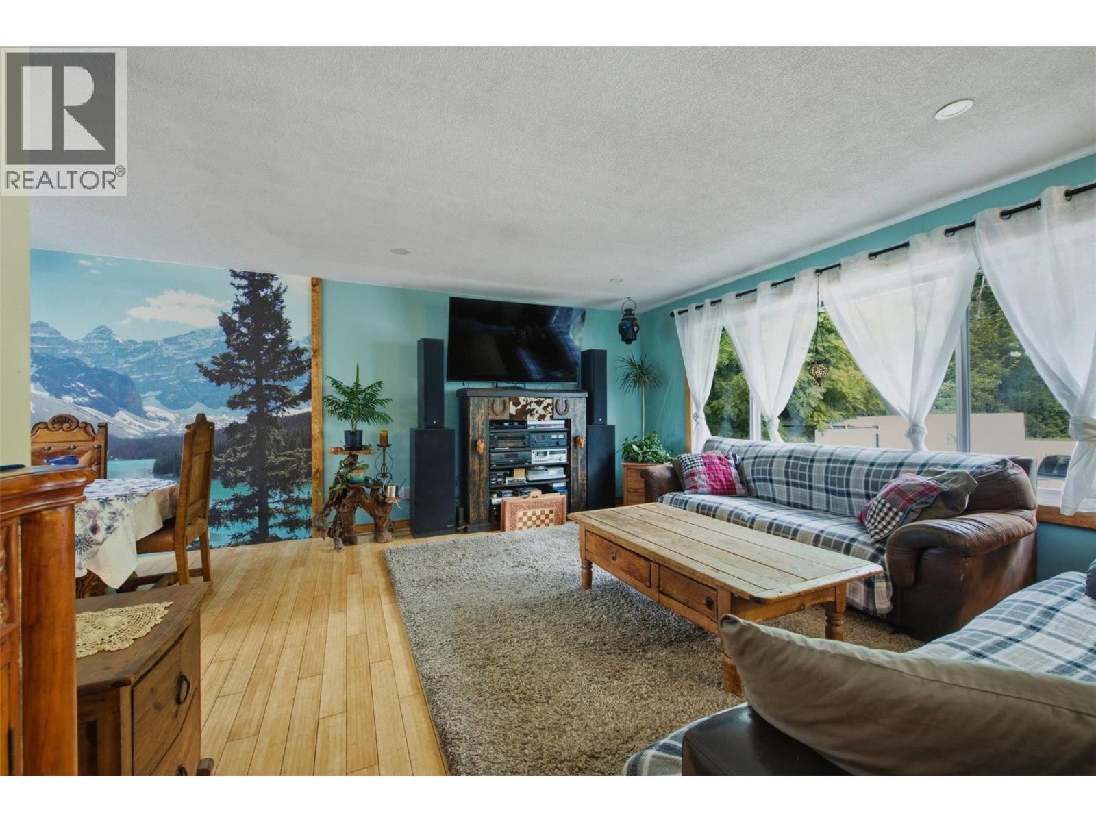 5830 6 Highway - 14