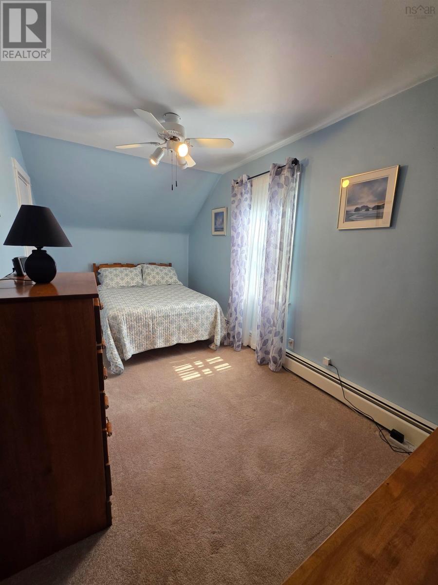172 Cabot Street - 18