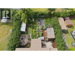 2pc Ensuite bath - 5830 6 Highway, Lavington, BC V1B3E1 Photo 9