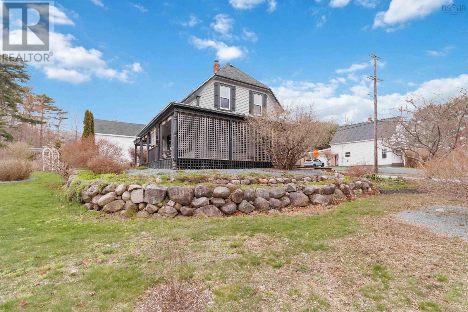 937 King Street - 39