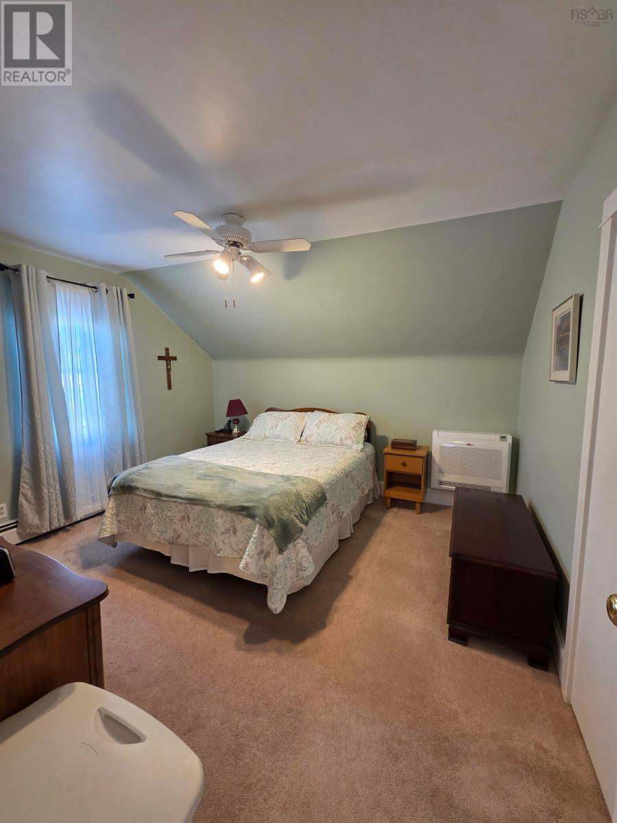 172 Cabot Street - 20