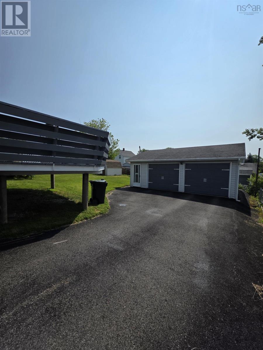 172 Cabot Street - 2