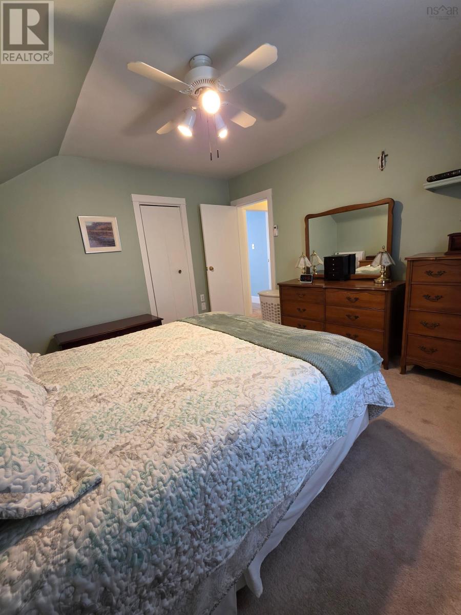 172 Cabot Street - 21