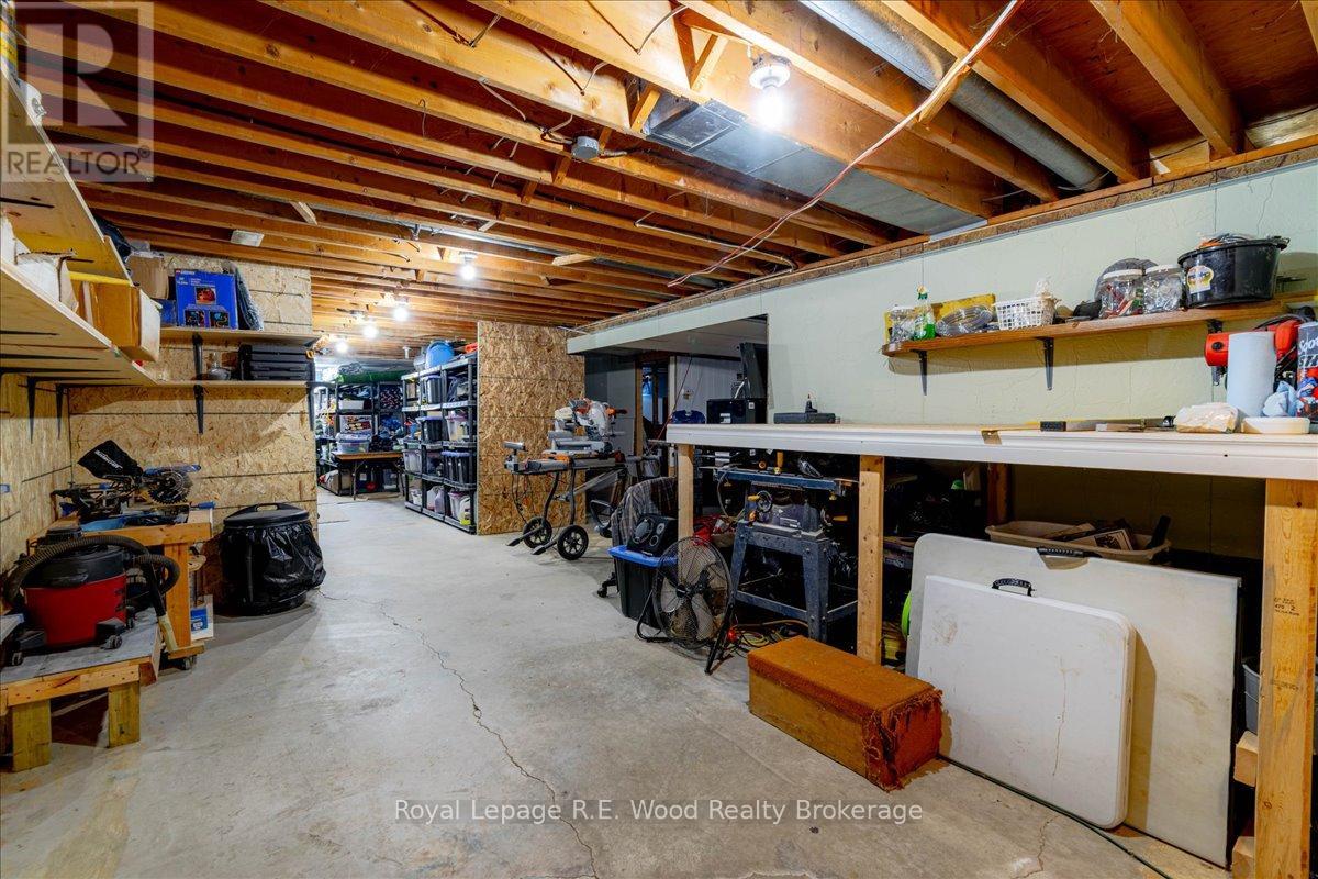 9 WOODCOCK DRIVE - 36