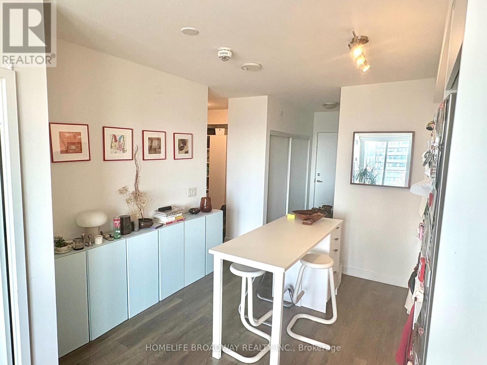 Kitchen / Dining