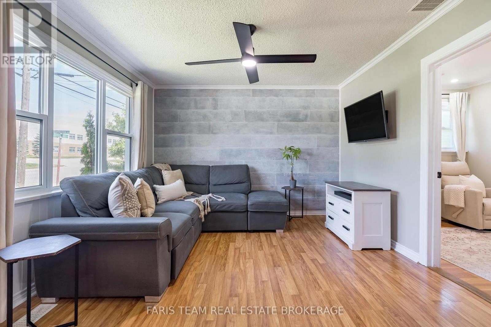 2721 CUMBERLAND ROAD - 8