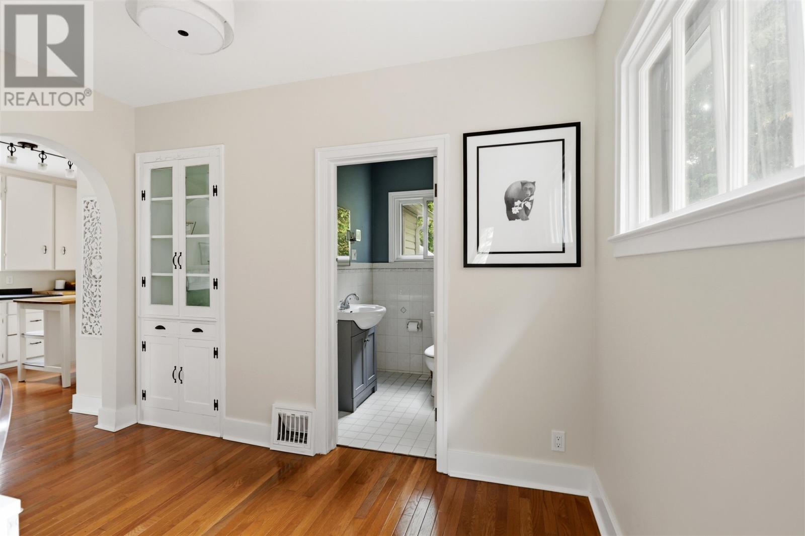 135 Leo AVE - 15
