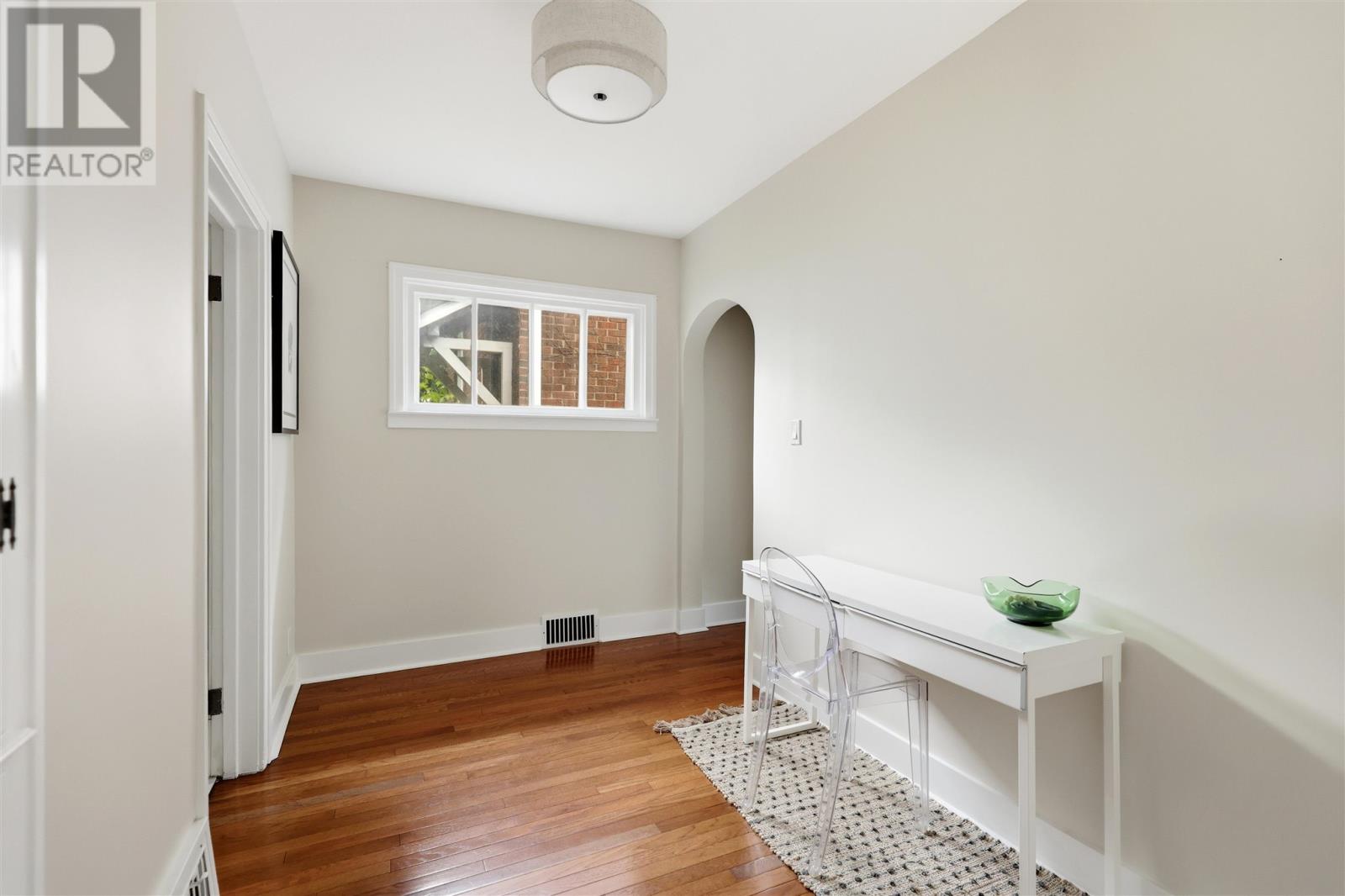 135 Leo AVE - 13