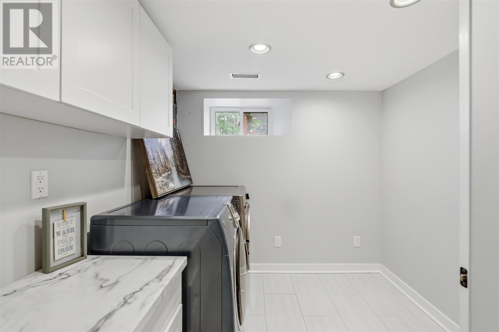 135 Leo AVE - 37