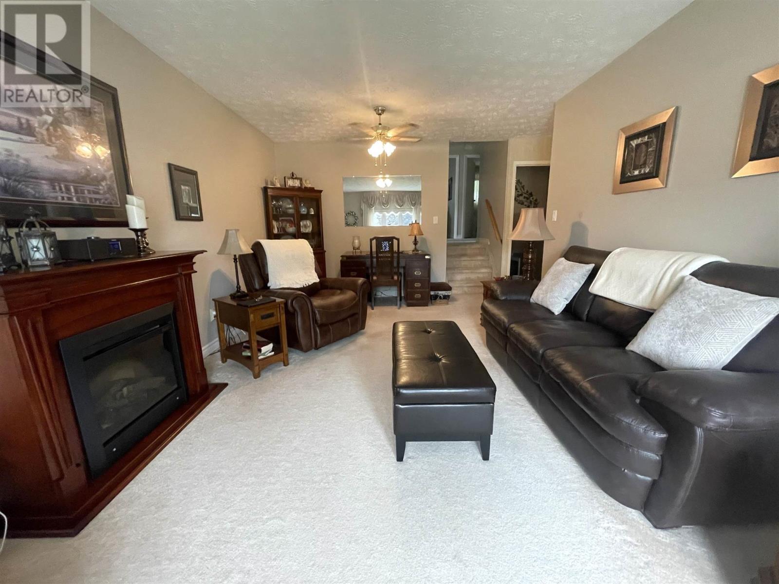 58 Stewart CRES - 6