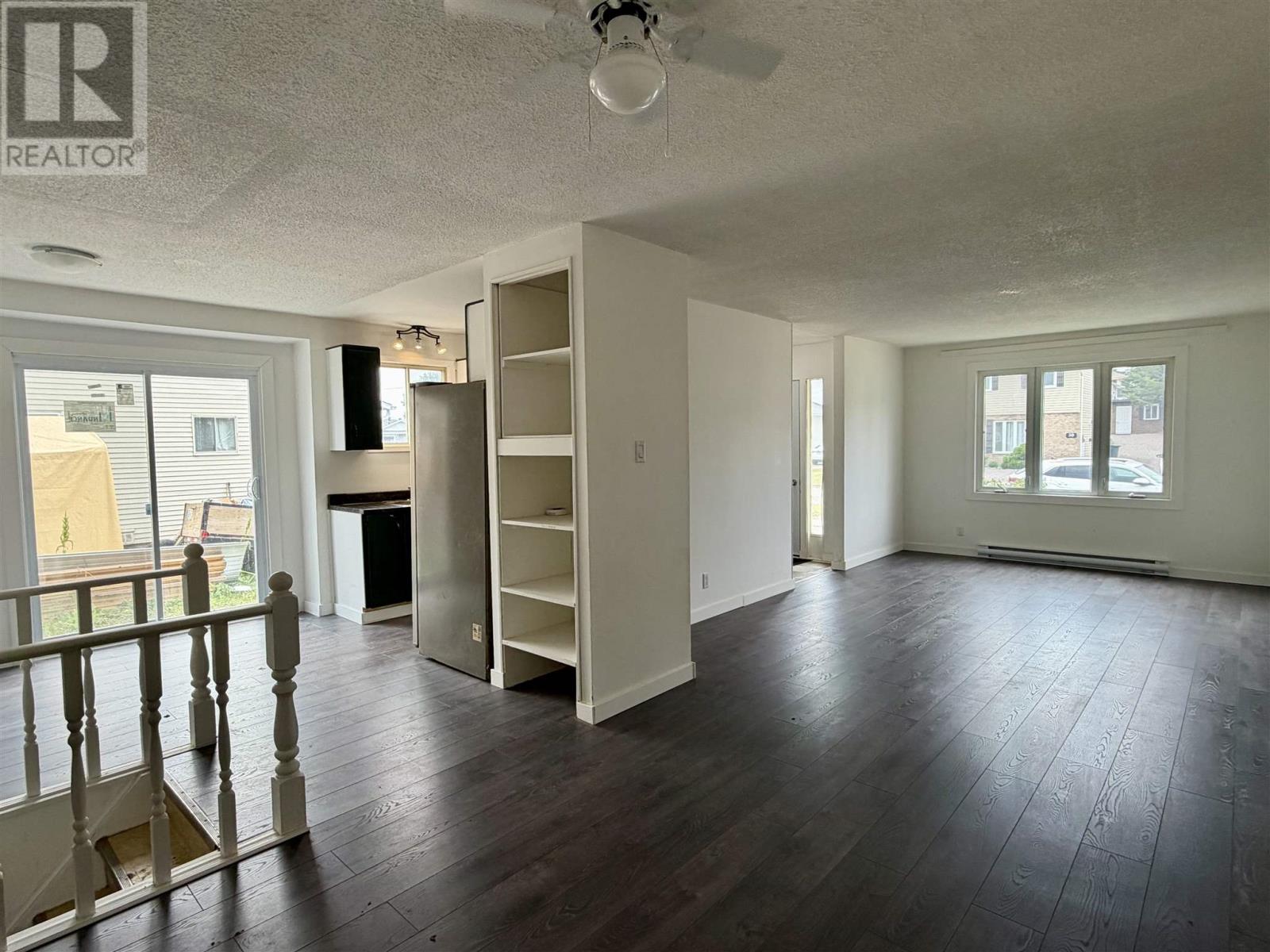 21 LaPrarie CRES - 11