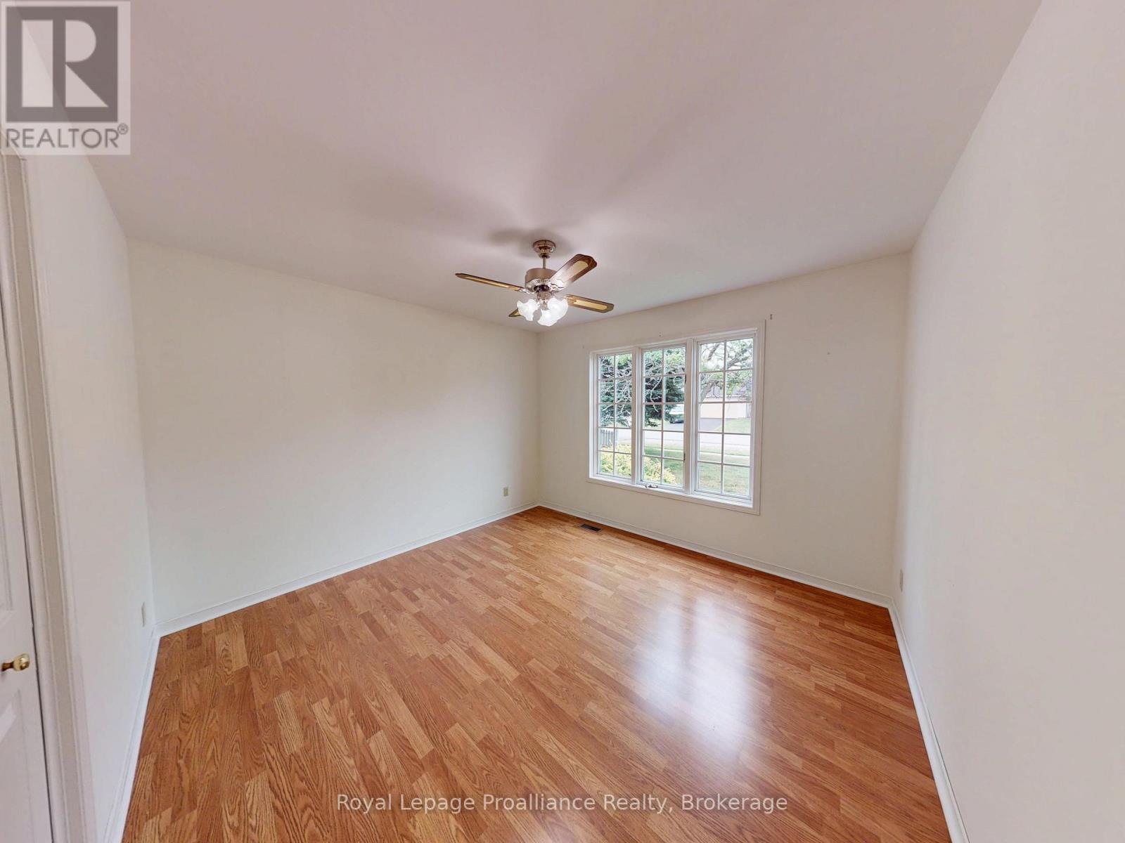 88 WESTWIND CRESCENT - 19