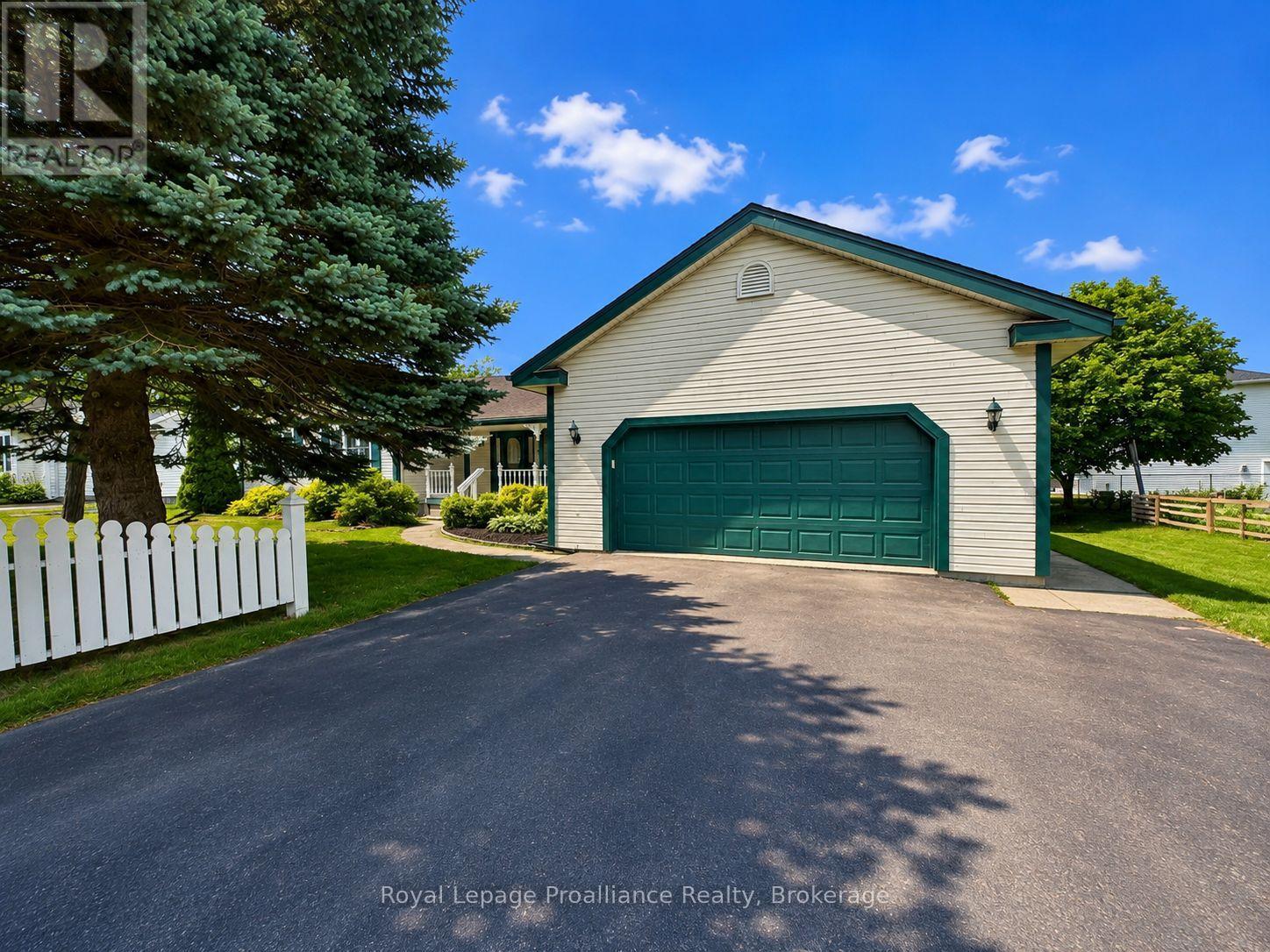 88 WESTWIND CRESCENT - 2