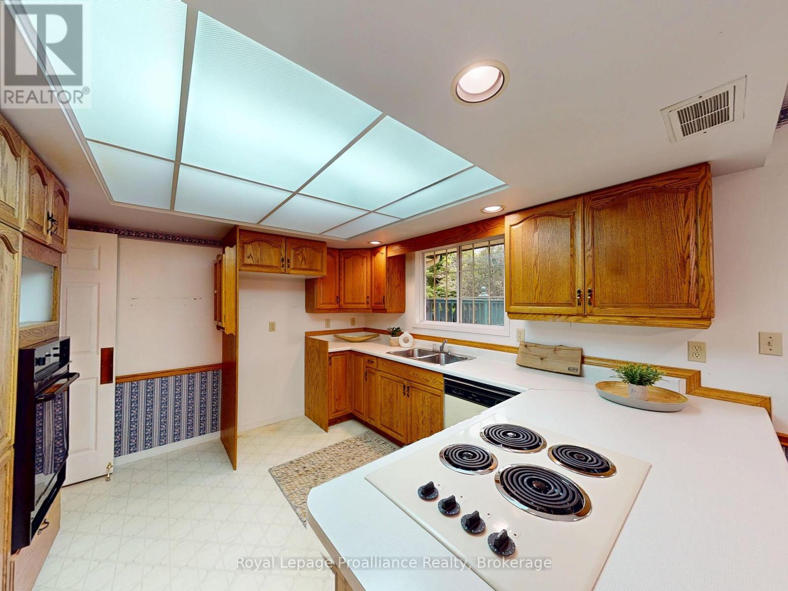 88 WESTWIND CRESCENT - 24