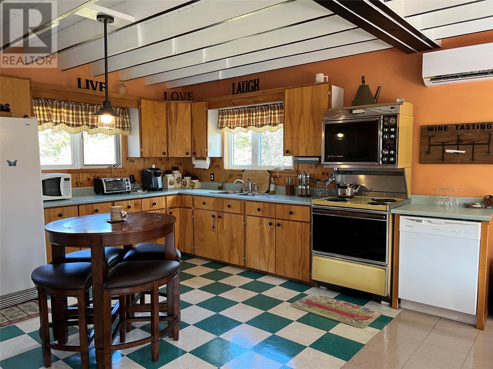 102 Hell Hill Road - 13