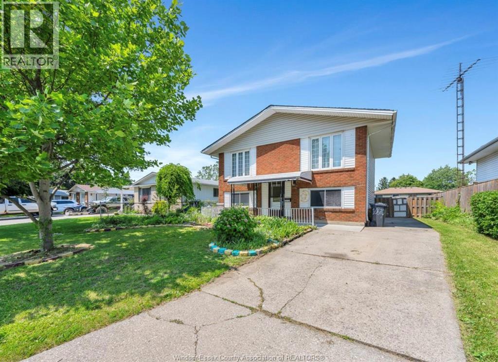 10670 LAMBETH ROAD - 1