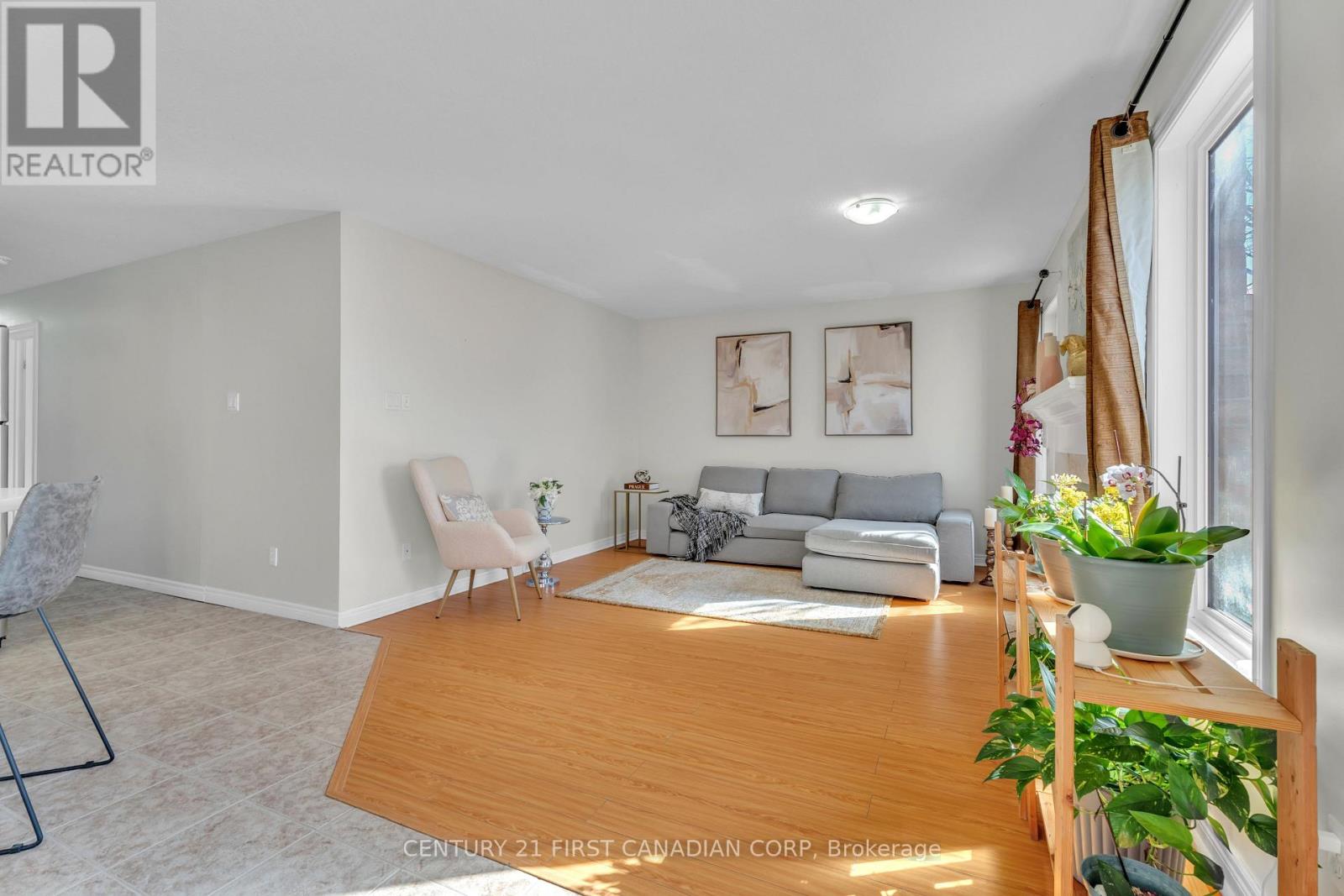 89 MCTAGGART COURT - 14