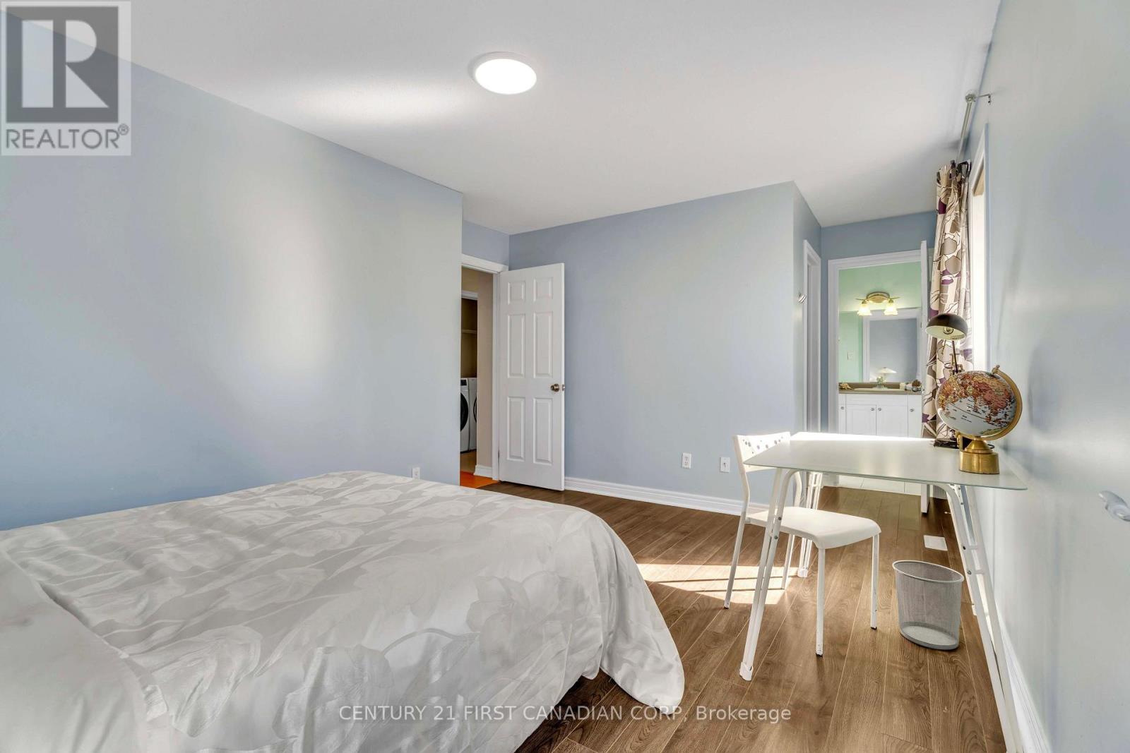 89 MCTAGGART COURT - 21