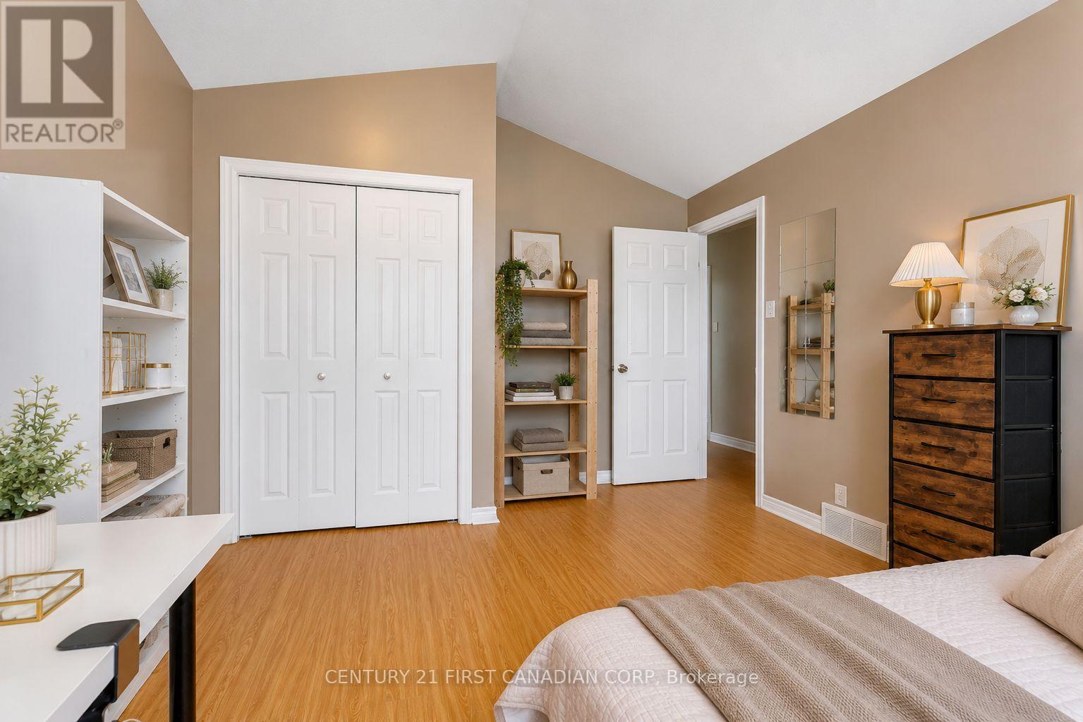 89 MCTAGGART COURT - 29